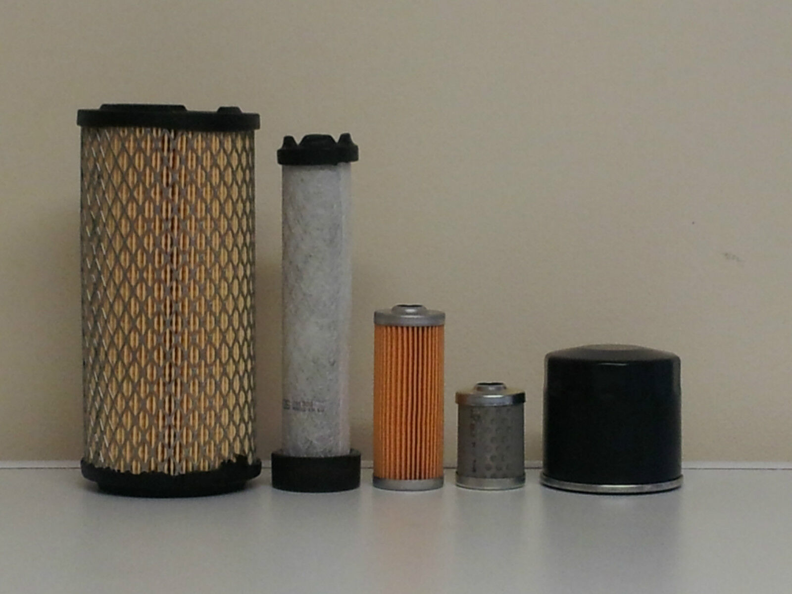 Filter Service Kit Suits Takeuchi TB15FR w/Yanmar 3TNE68 Engine