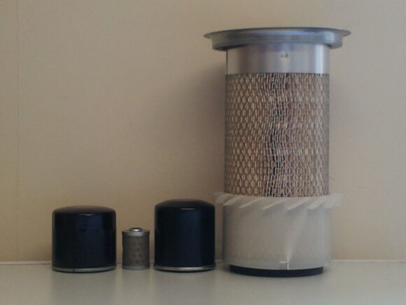 Hanix H50-B w/Isuzu 4LE1 Engine s/n H5000450 Filter Service Kit