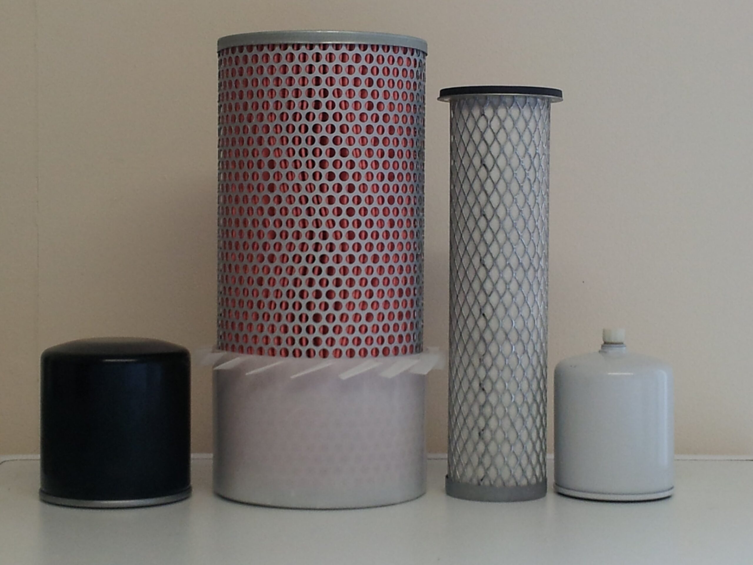 T180 w/Kubota V2003M-DI-T Engine Filter Service Kit