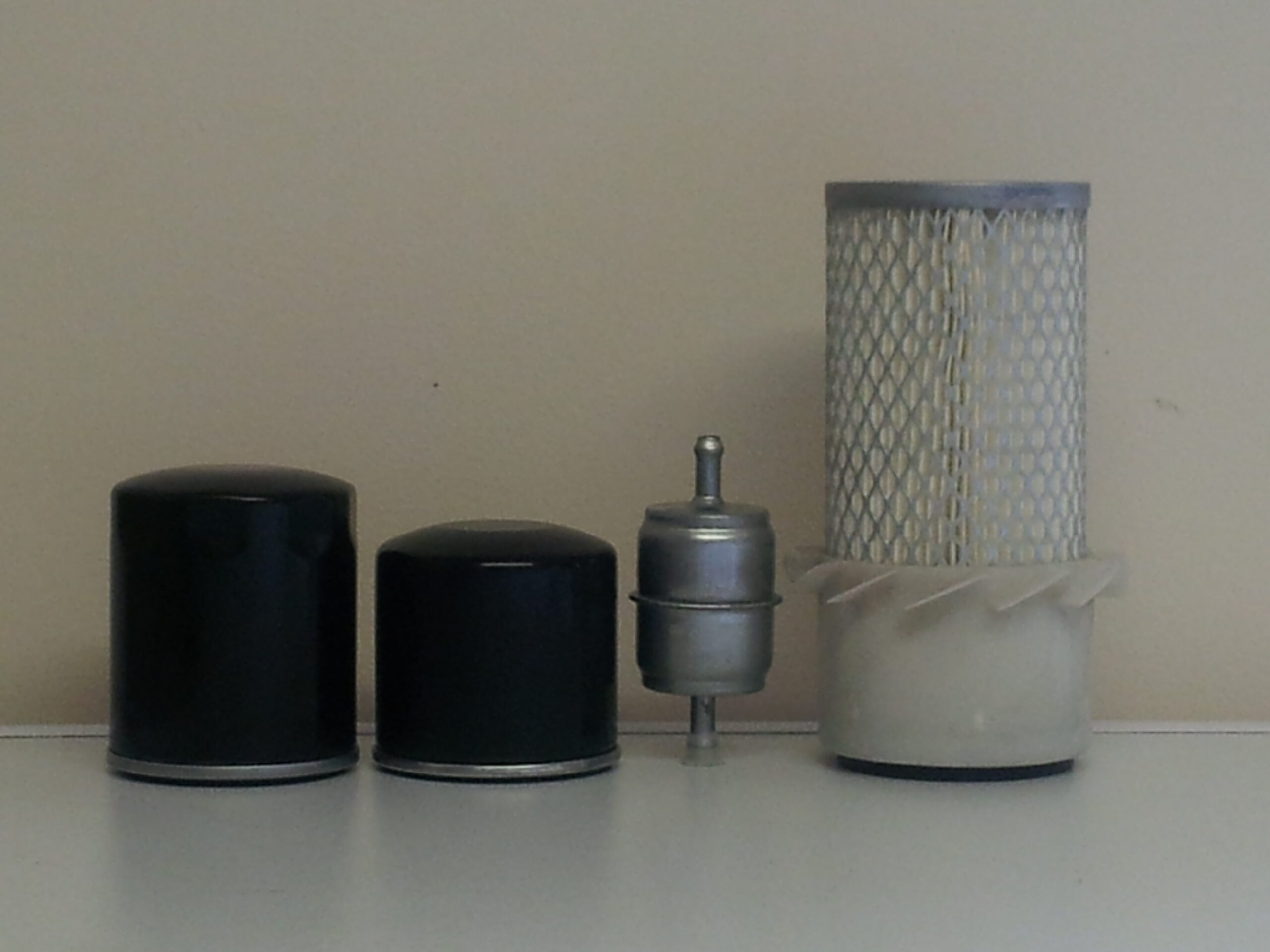 T190 w/Kubota V2403M-DI-T Engine Filter Service Kit