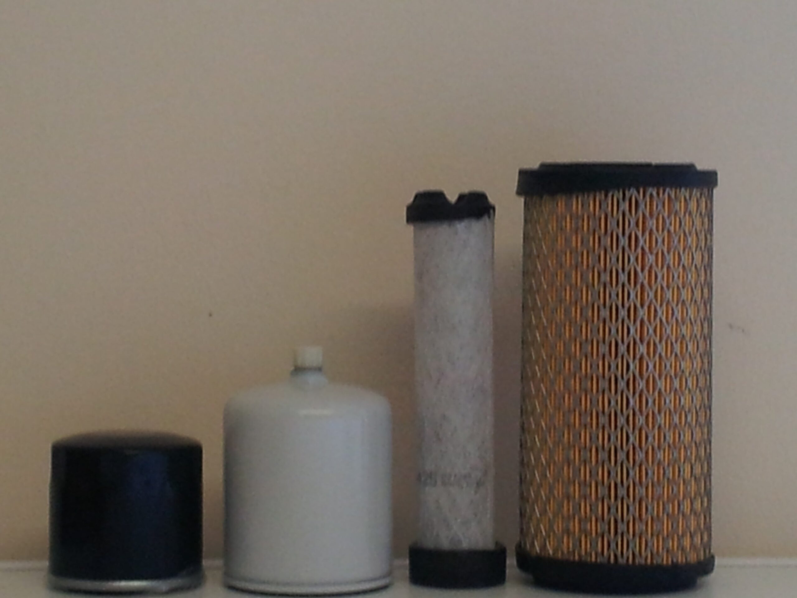 X320D w/Kubota D722E Engine YR.2001> Filter Service Kit